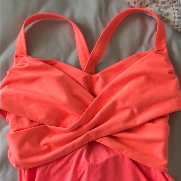 Lulu Lemon Athletic Top - Picture 3 of 3